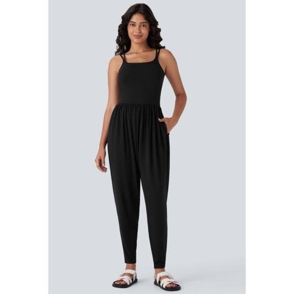 NWT Halara Size Large Pocket Harem Casual Jumpsuit-Easy Peezy Black Double Strap - Picture 1 of 13